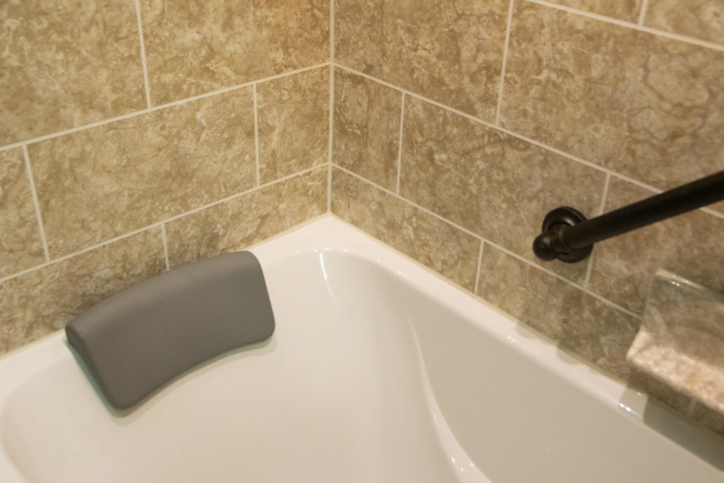 BlueVue Bathtub Pillow